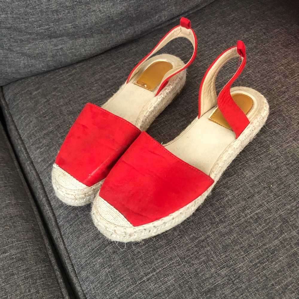 Red platform shoes - Picture 2 of 2